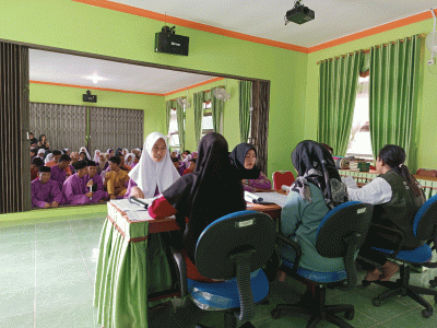 Kegiatan skrining prilaku merokokbagi anak usia sekolah 10-18 tahun oleh puskesman Kecamatan Siantan